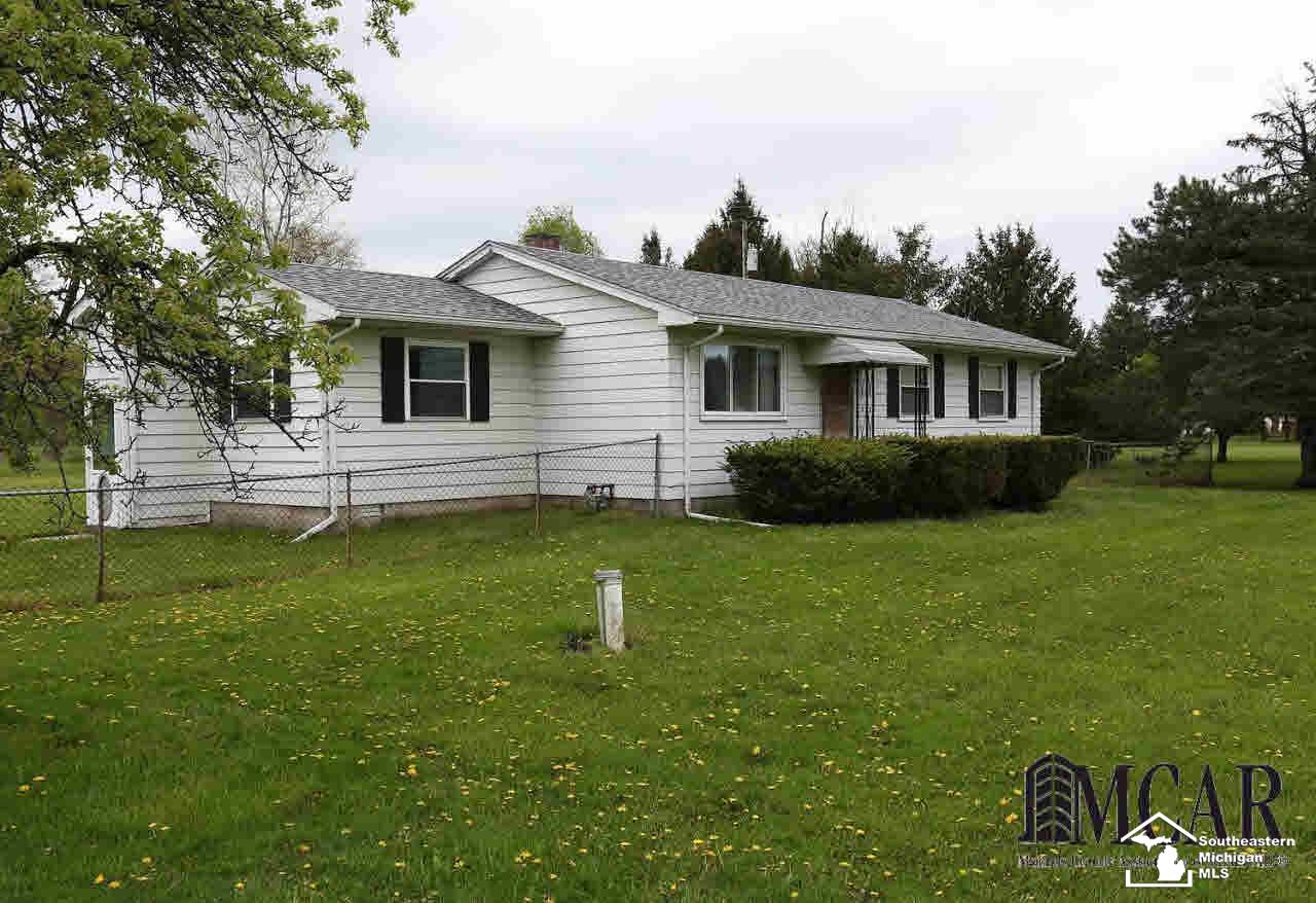 2400 Lasalle Road Monroe, MI 48162 - Photo 3 of 22 21289295-2.JPG