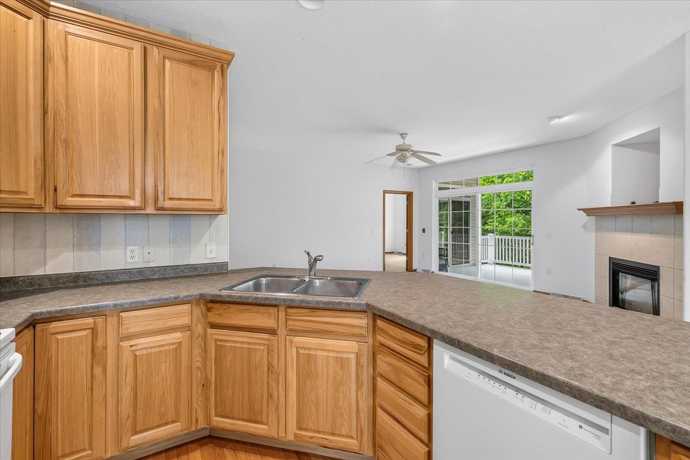 W11563 Island View Court Lodi, WI 53555 - Photo 13 of 51