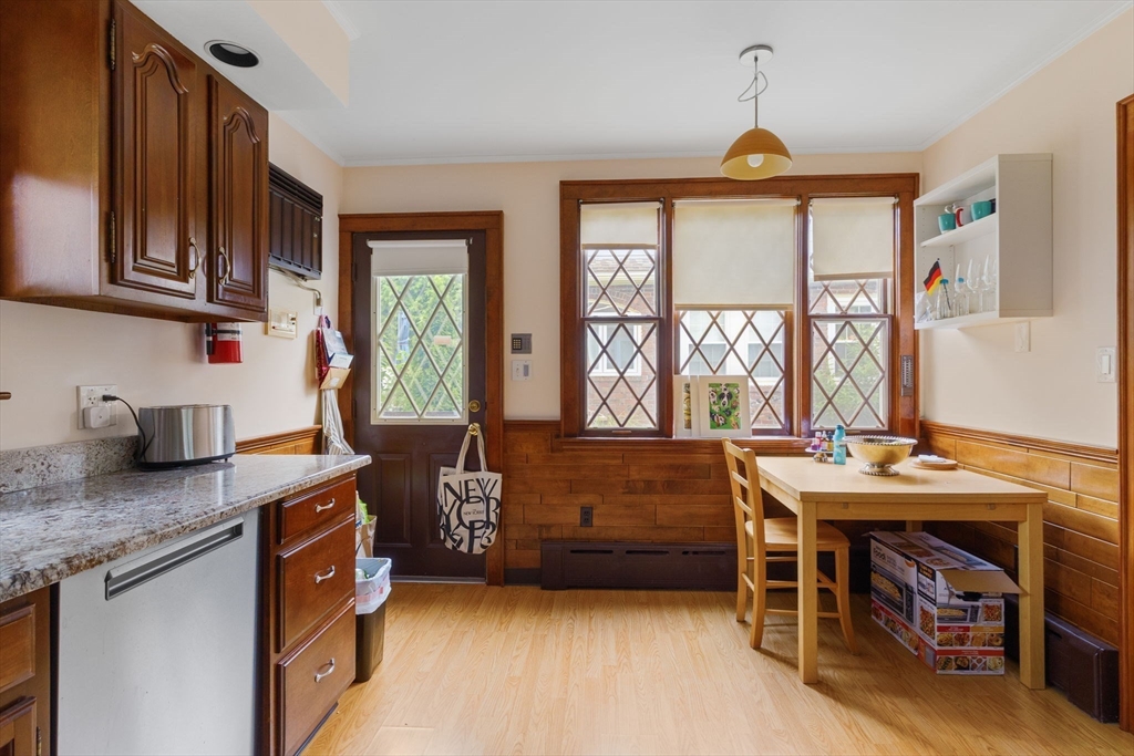 23 Richardson Road Belmont, MA 02478 - Photo 7 of 28