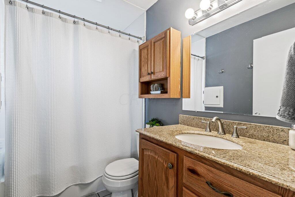 2654 Ruhl Avenue Columbus, OH 43209 - Photo 18 of 30 Entry Level Full Bath