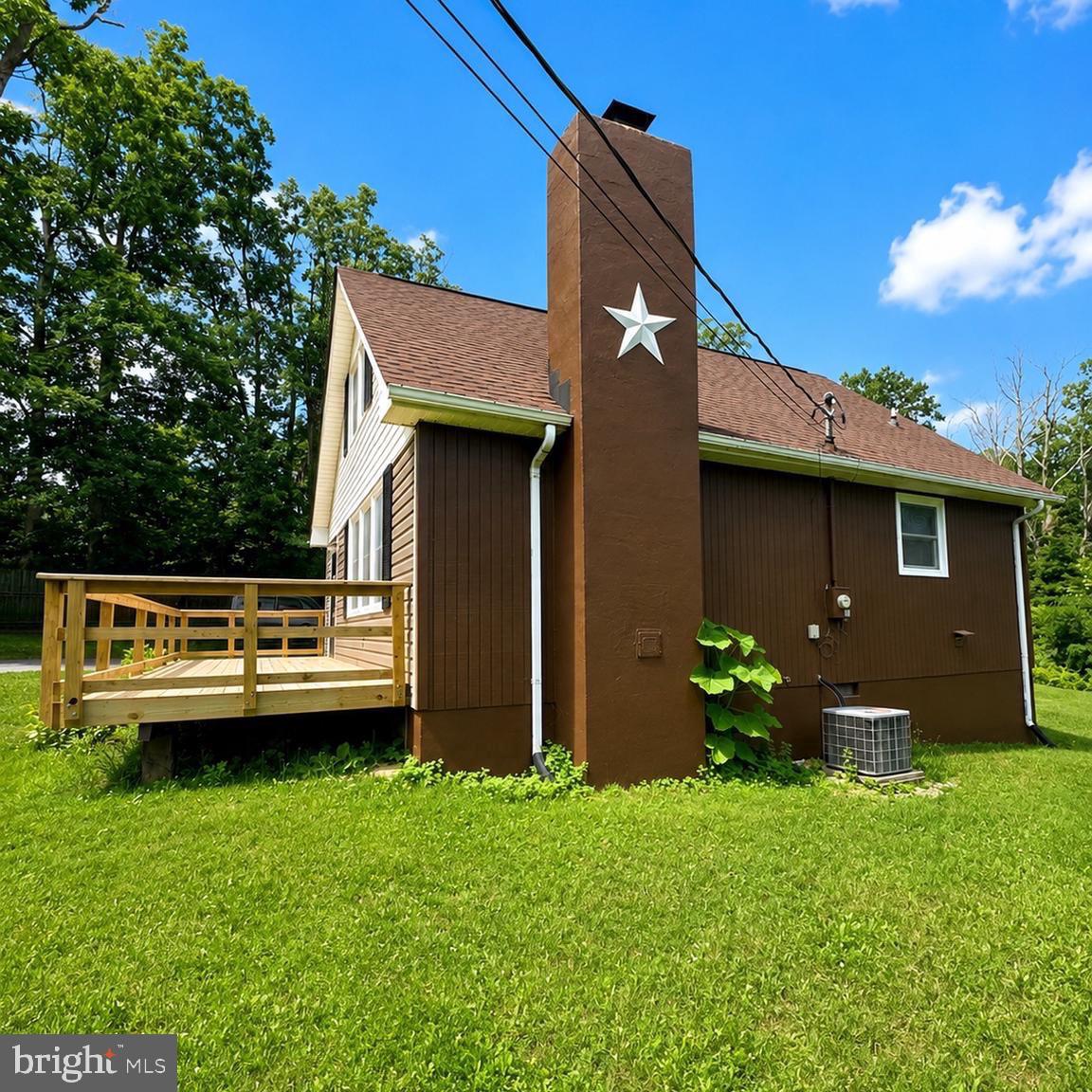 91 Lower View Road Strasburg, VA 22657 - Photo 4 of 21 WELCOME HOME! Updated Exterior!