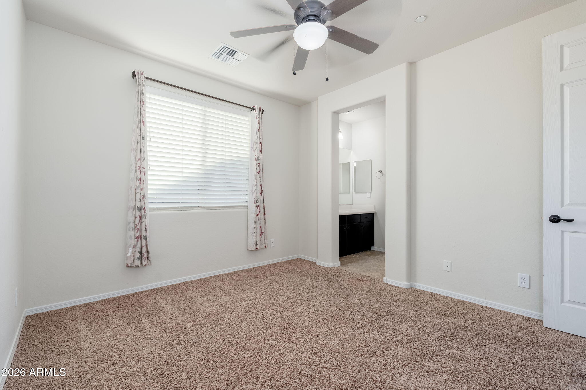 1528 West Red Bird Road Phoenix, AZ 85085 - Photo 42 of 75 1528 W Red Bird Rd - 54
