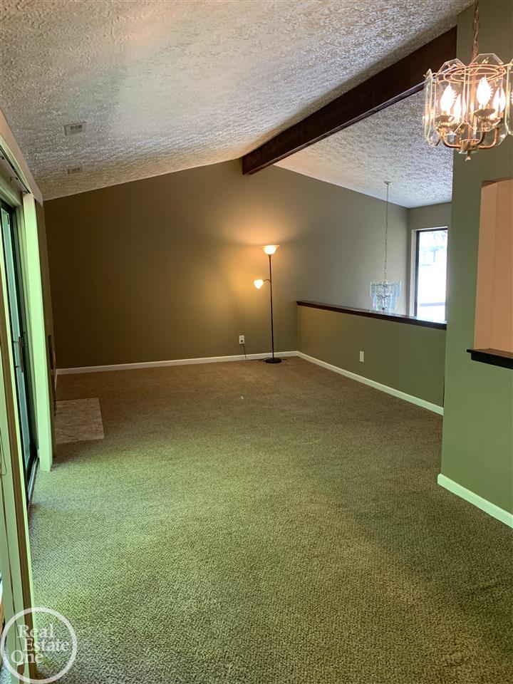 24249 Evergreen Road Southfield, MI 48075 - Photo 23 of 36