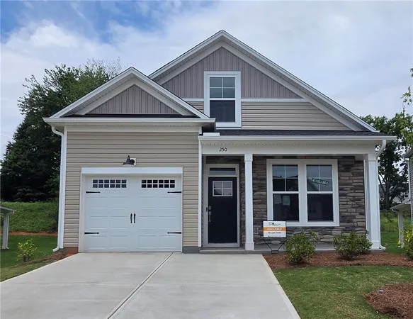 $289,900 | 250 Brown Circle, Easley, SC 29642