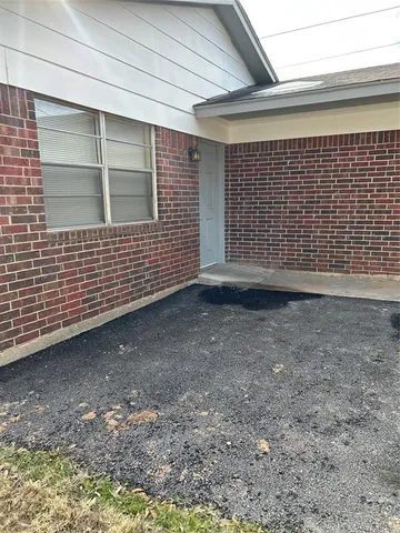 a view of backyard with window