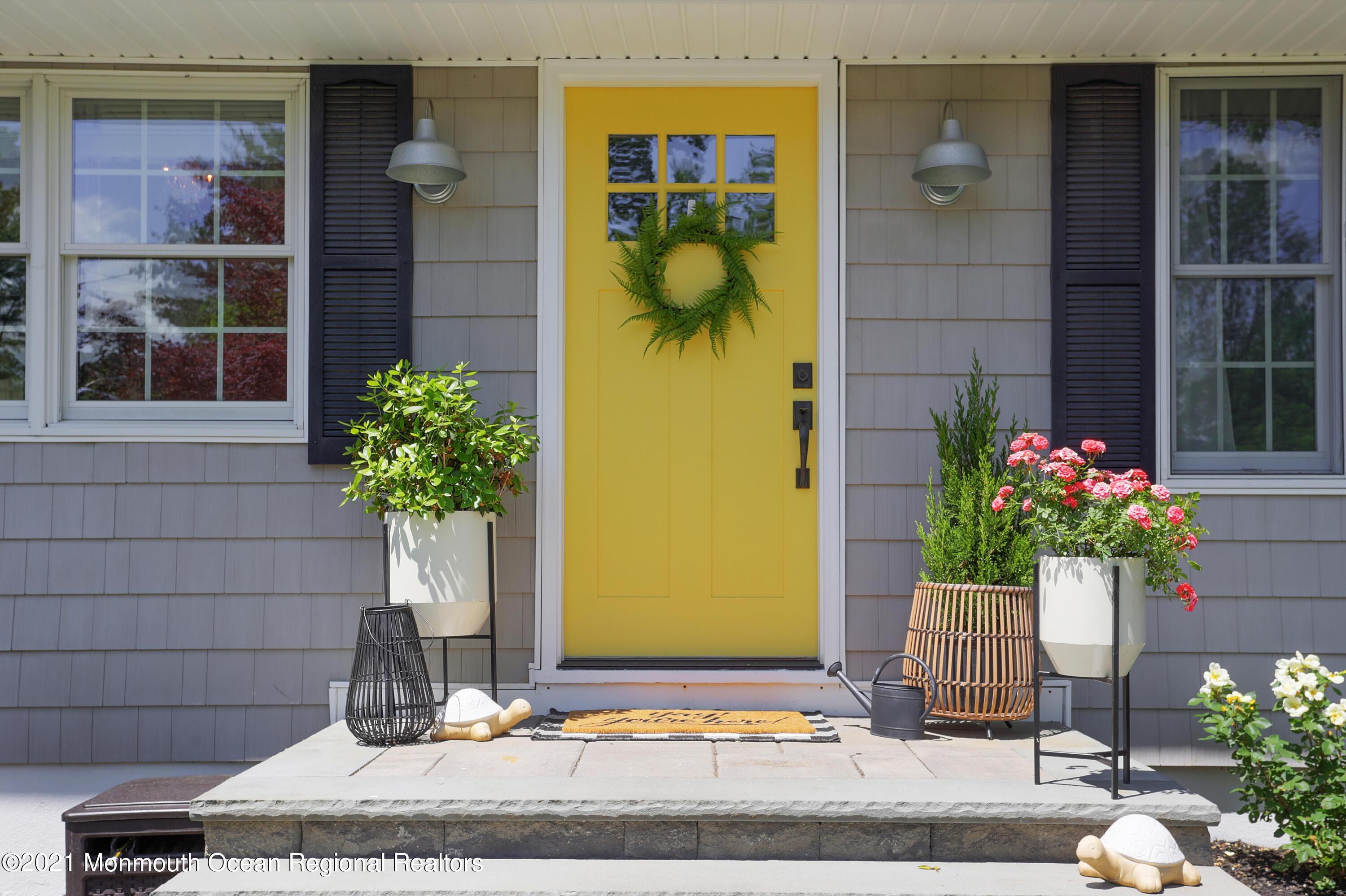 90 Oak Hill Road Middletown, NJ 07701 - Photo 2 of 46 Oakhillfrontdoor