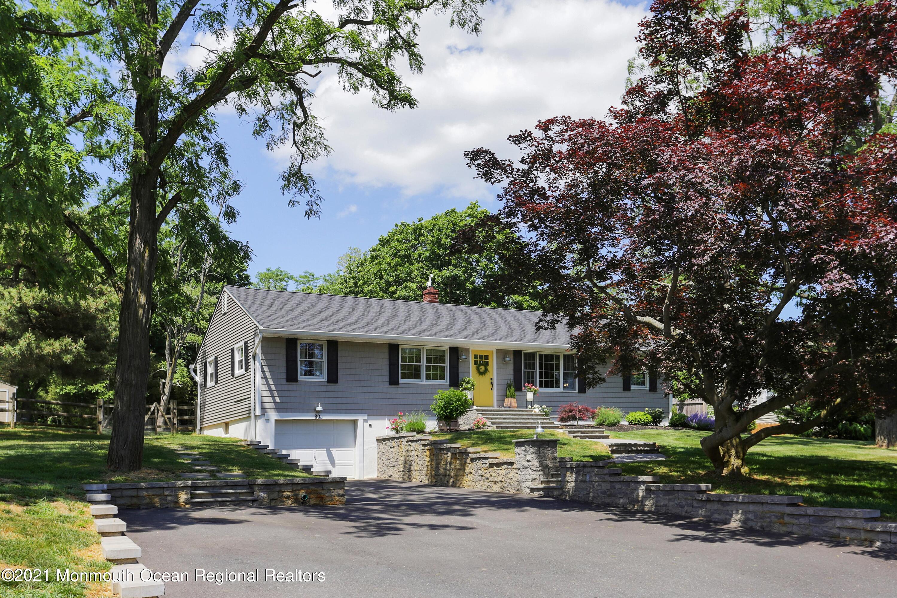 90 Oak Hill Road Middletown, NJ 07701 - Photo 11 of 46 Oakhillfrontside