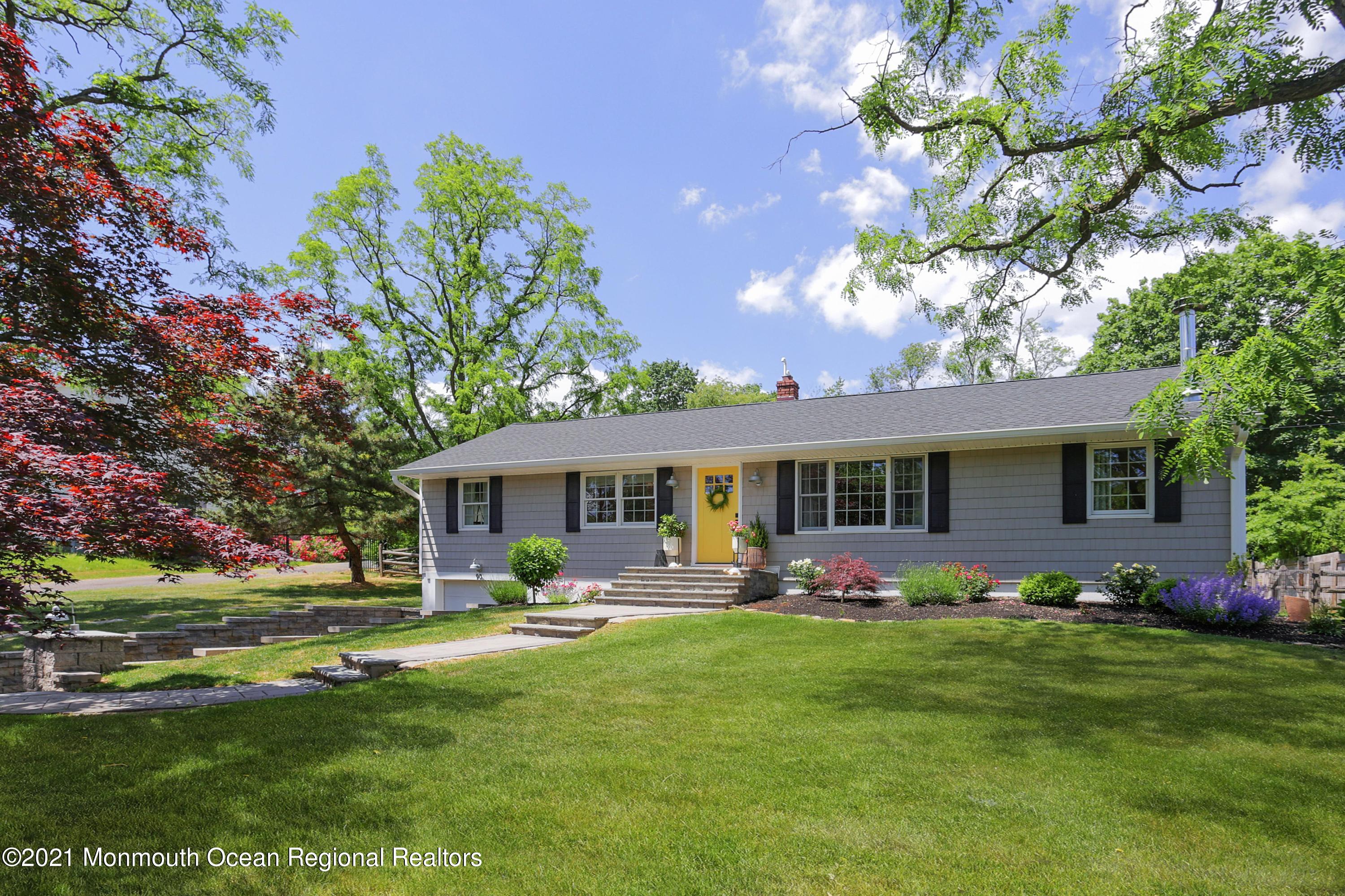 90 Oak Hill Road Middletown, NJ 07701 - Photo 35 of 46 Oakhillfront
