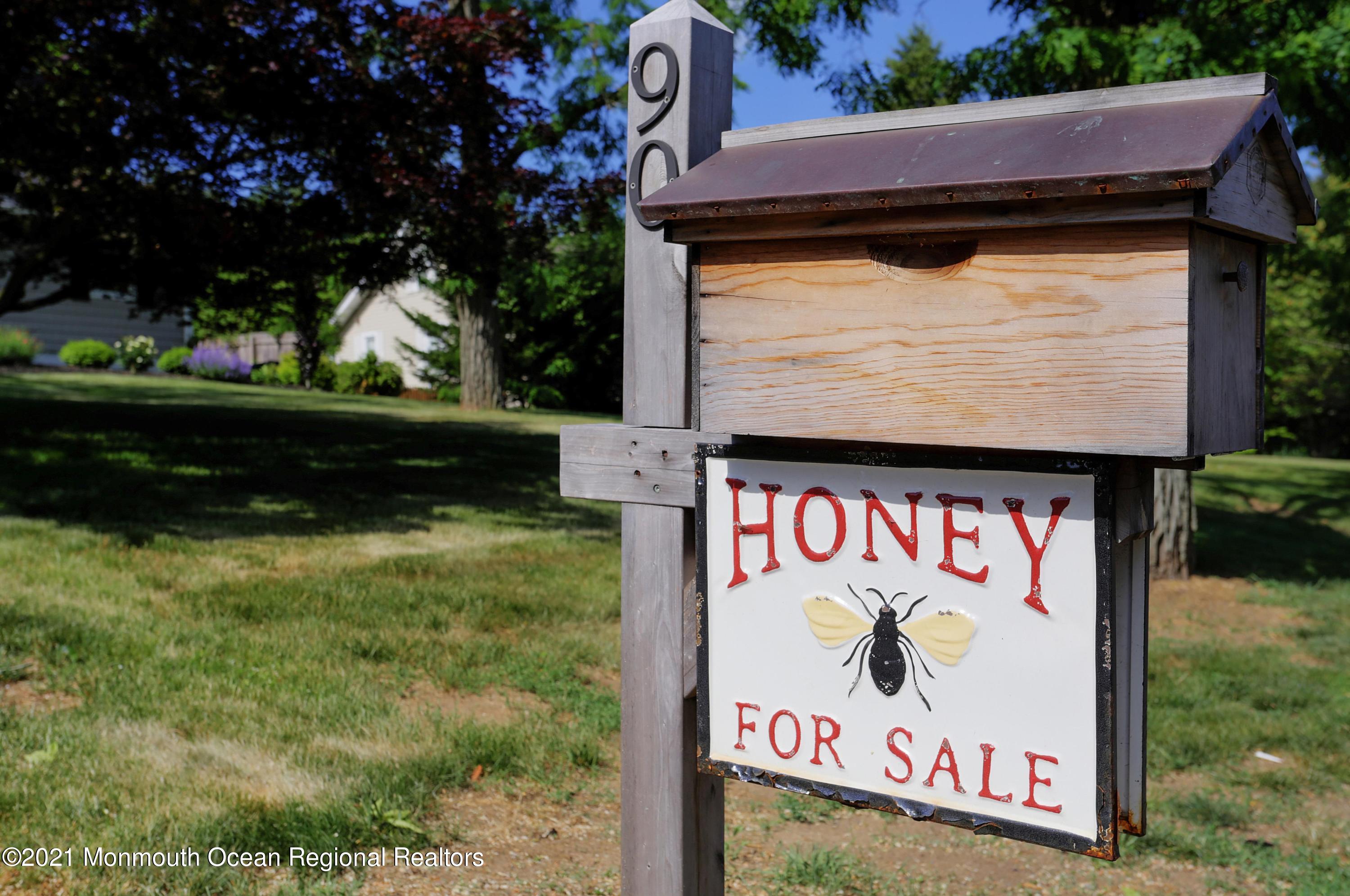 90 Oak Hill Road Middletown, NJ 07701 - Photo 46 of 46 OakhillHoney