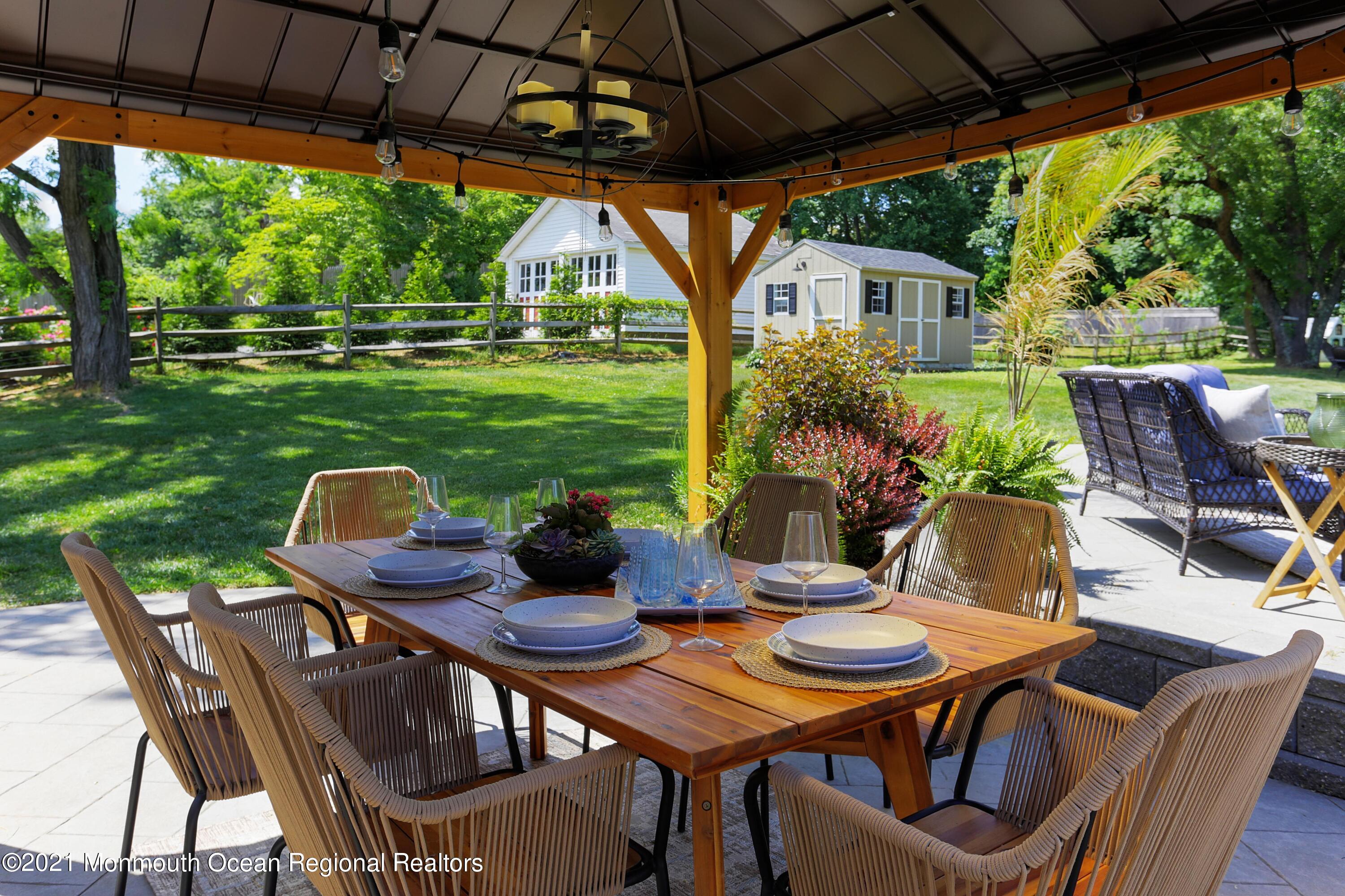 90 Oak Hill Road Middletown, NJ 07701 - Photo 10 of 46 Oakhillgazebo3