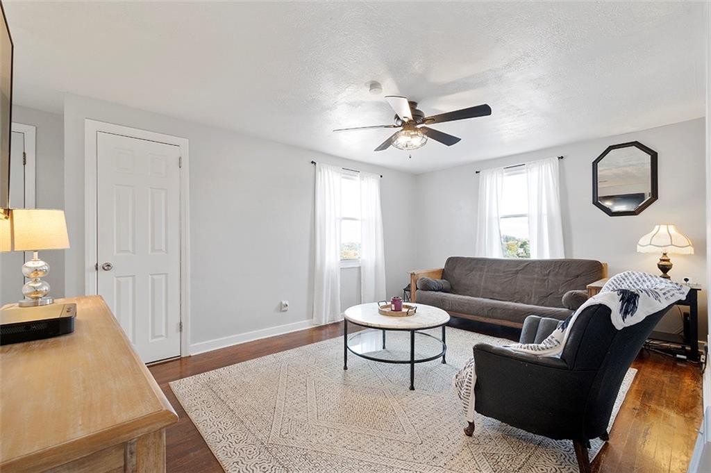 3725 Middleboro Road Pittsburgh, PA 15234 - Photo 6 of 21 Gallery Image 6