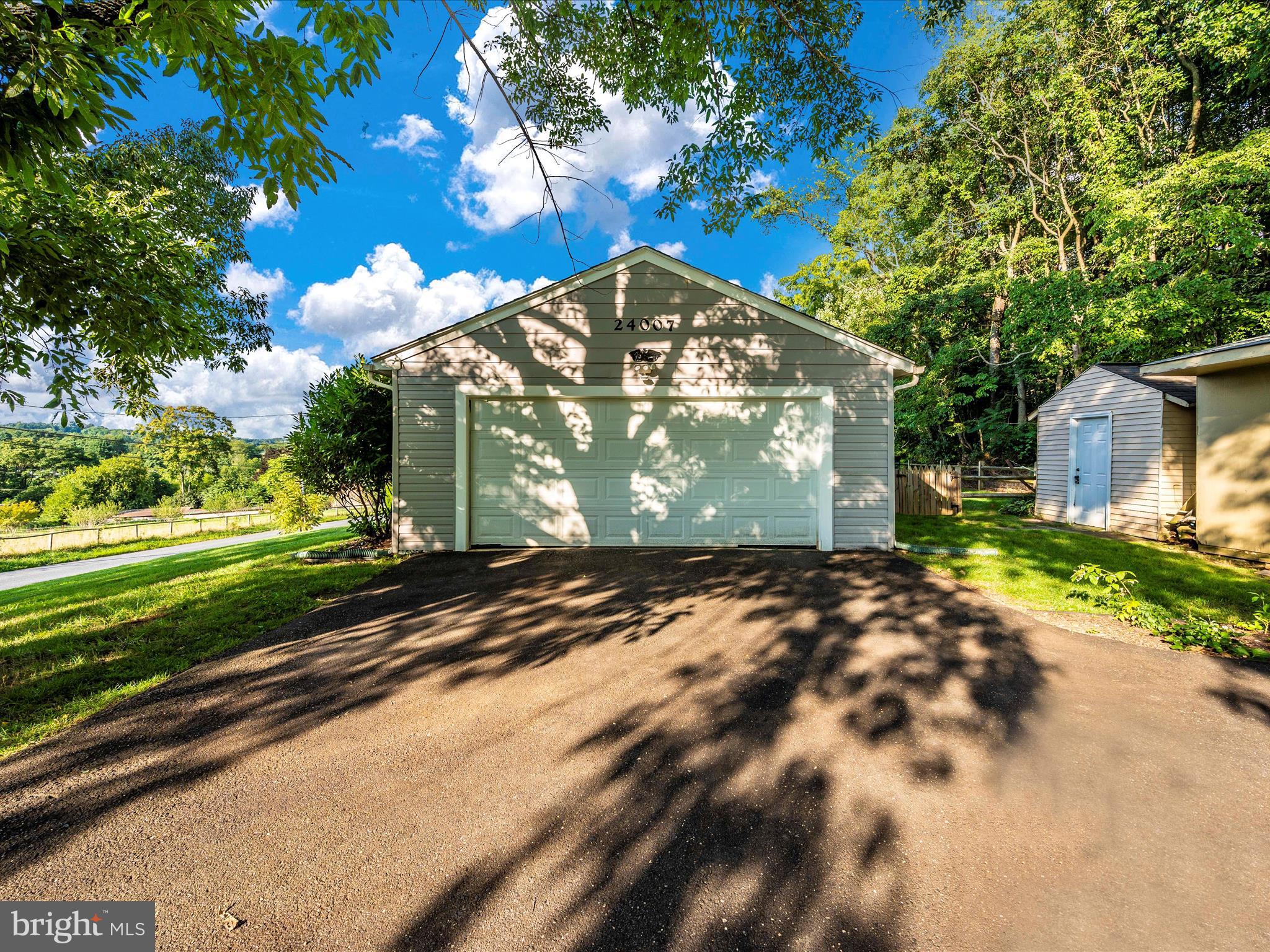 24007 Stringtown Road Clarksburg, MD 20871 - Photo 48 of 55 Garage