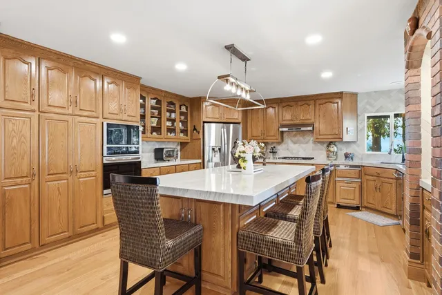 $1,225,000 | 9901 Redfox Drive, Oakdale, CA 95361