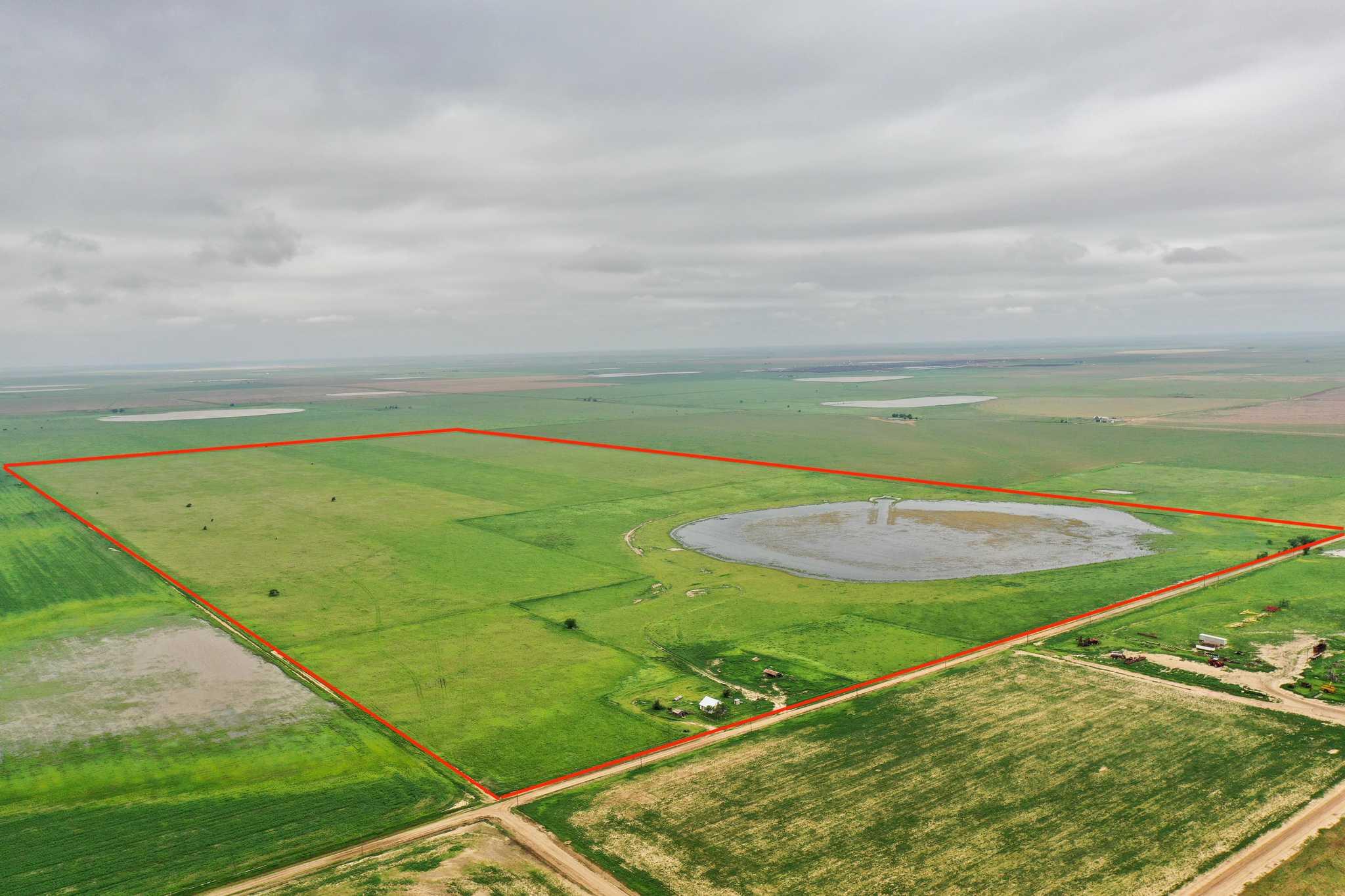 2015 County Road 9 Tulia, TX 79088 - Photo 3 of 33 a view of an outdoor space and tennis court