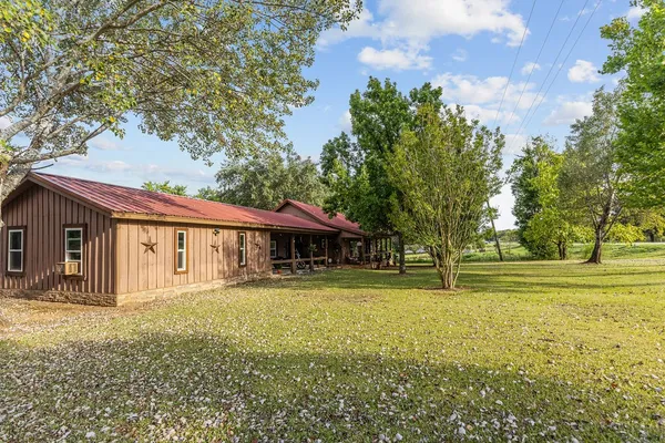 $265,000 | 2868 State Highway North, Clarksville, TX 75426