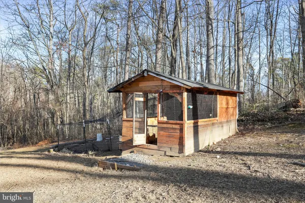 $419,900 | 2986 Ridge Hollow Road, Edinburg, VA 22824