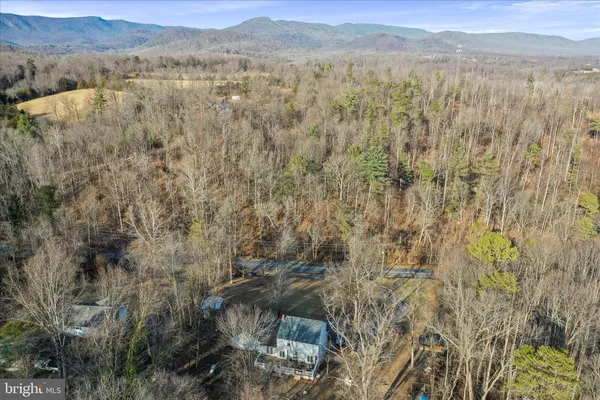 $419,900 | 2986 Ridge Hollow Road, Edinburg, VA 22824