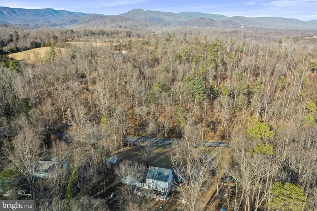 $435,000 | 2986 Ridge Hollow Road, Edinburg, VA 22824