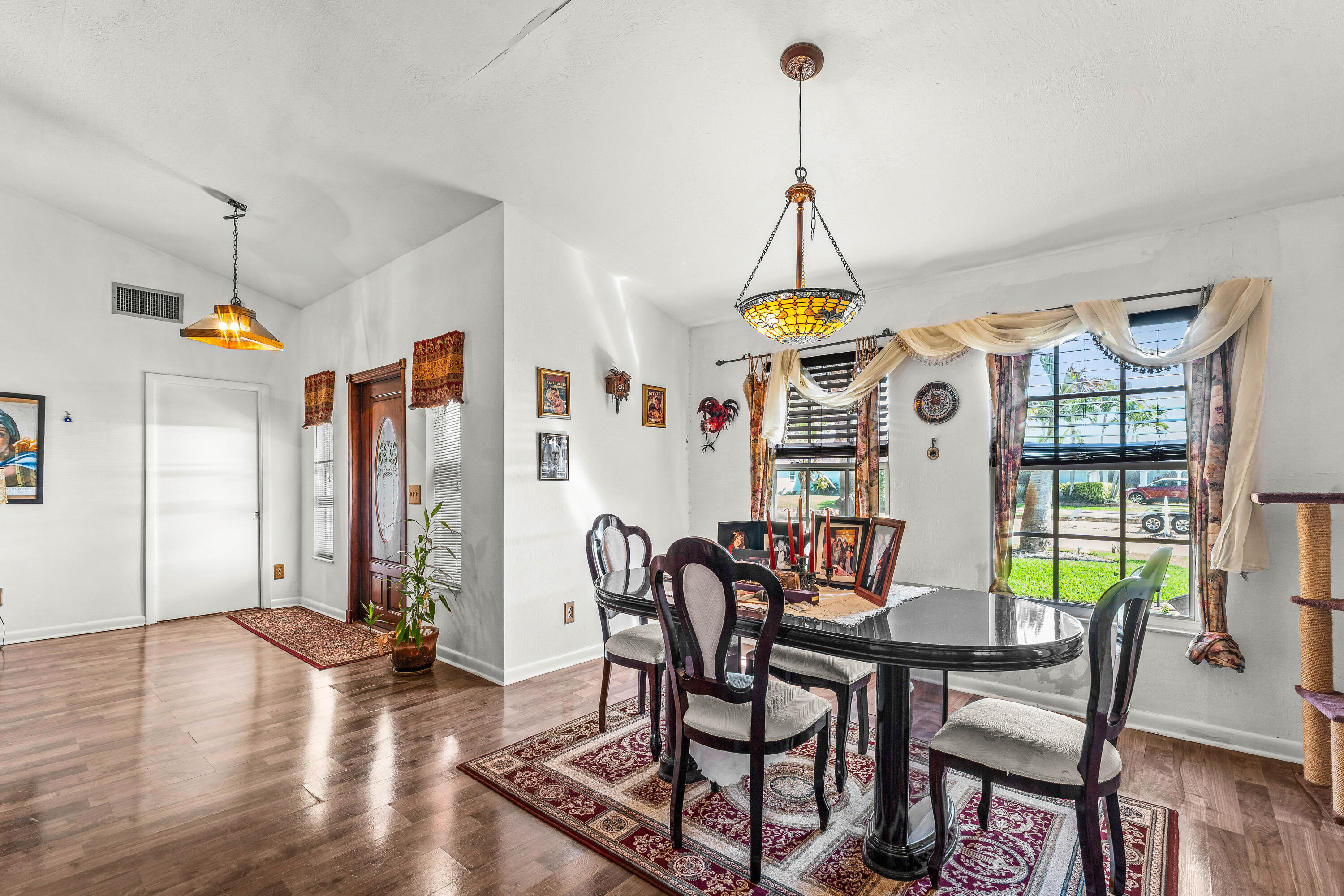 4153 Russell Street Jupiter, FL 33469 - Photo 12 of 56 010-4153RussellStreet-Jupiter-FL-33469-F