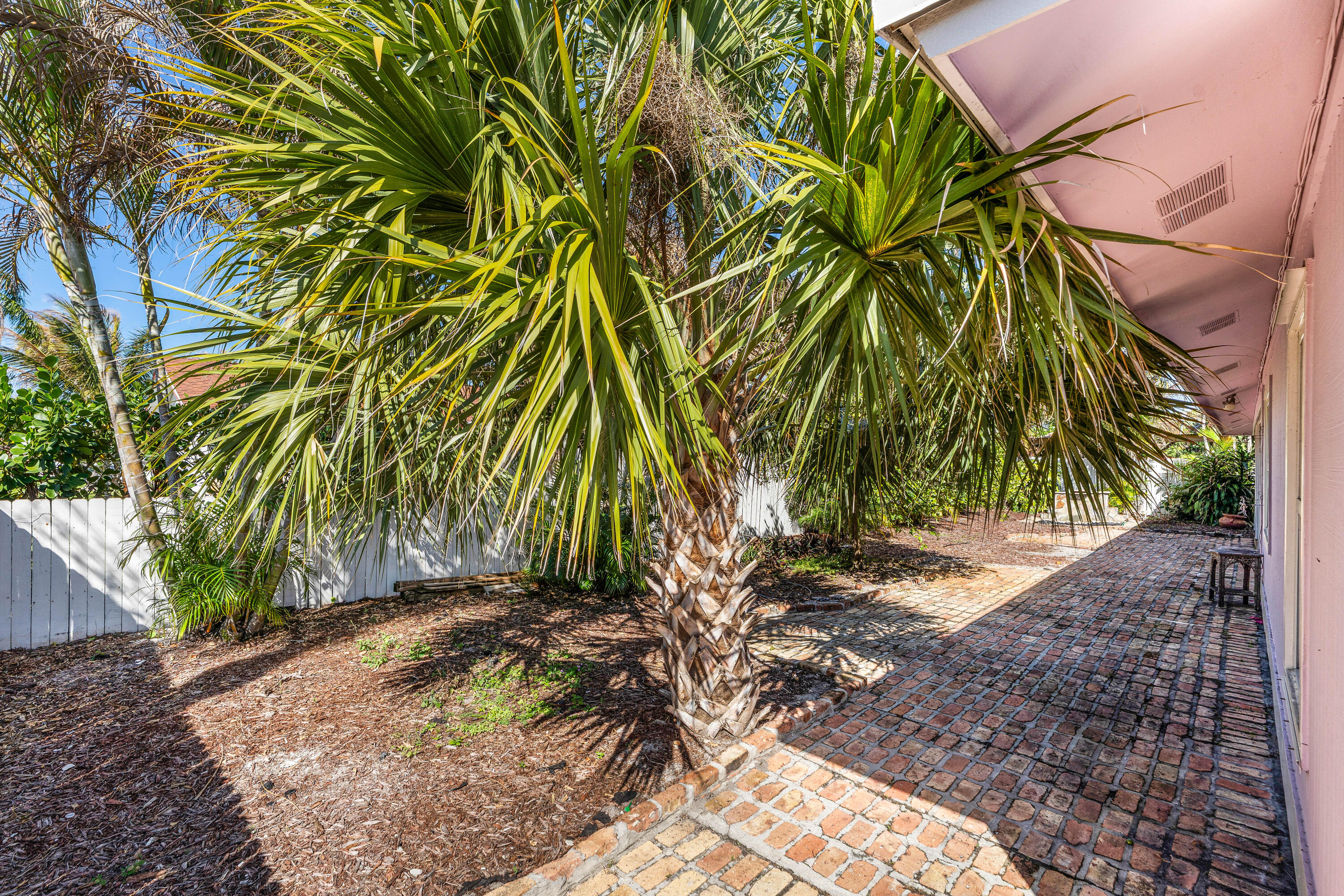 4153 Russell Street Jupiter, FL 33469 - Photo 41 of 56 034-4153RussellStreet-Jupiter-FL-33469-F