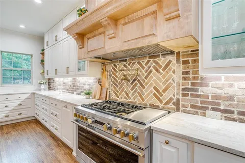 $1,100,000 | 115 Lantana Court, Poolville, TX 76487