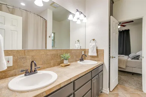 $1,100,000 | 115 Lantana Court, Poolville, TX 76487