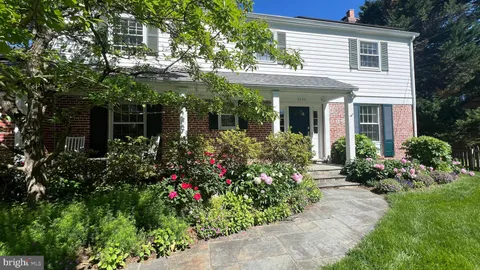 $1,800,000 | 5225 Westpath Way, Bethesda, MD 20816