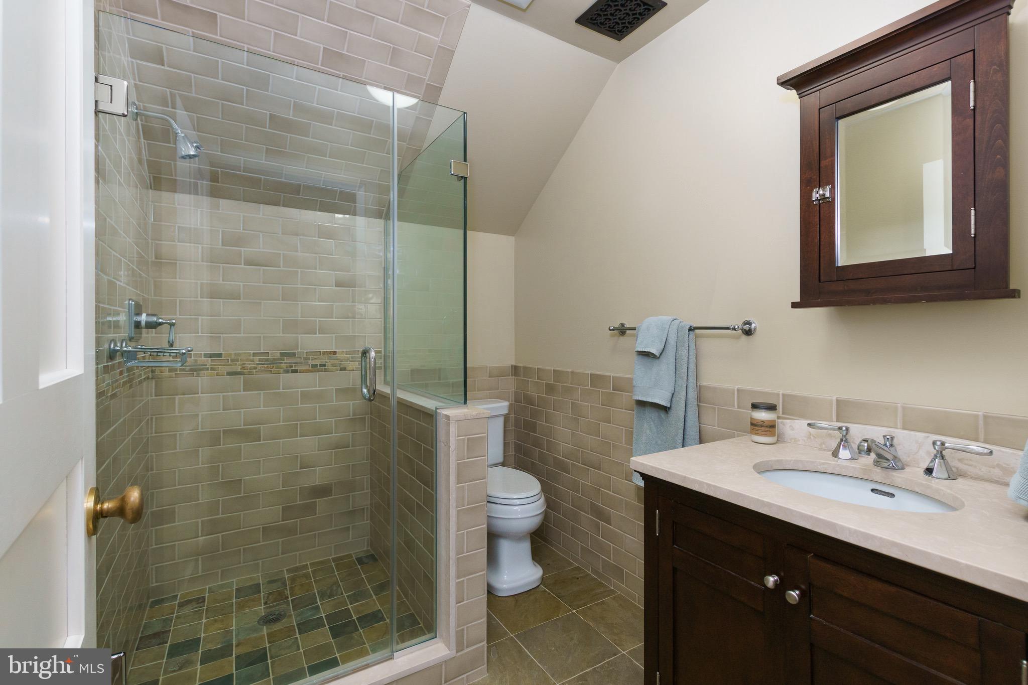 1459 Great Road Princeton, NJ 08540 - Photo 34 of 113 Third floor full hall bath