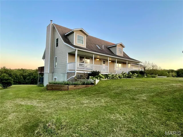 $424,900 | 48451 Club Road, Milan, MO 63556