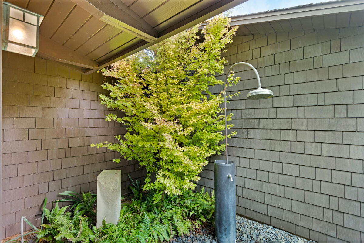 1681 East Valley Road Montecito, CA 93108 - Photo 12 of 61 a bathroom with a shower