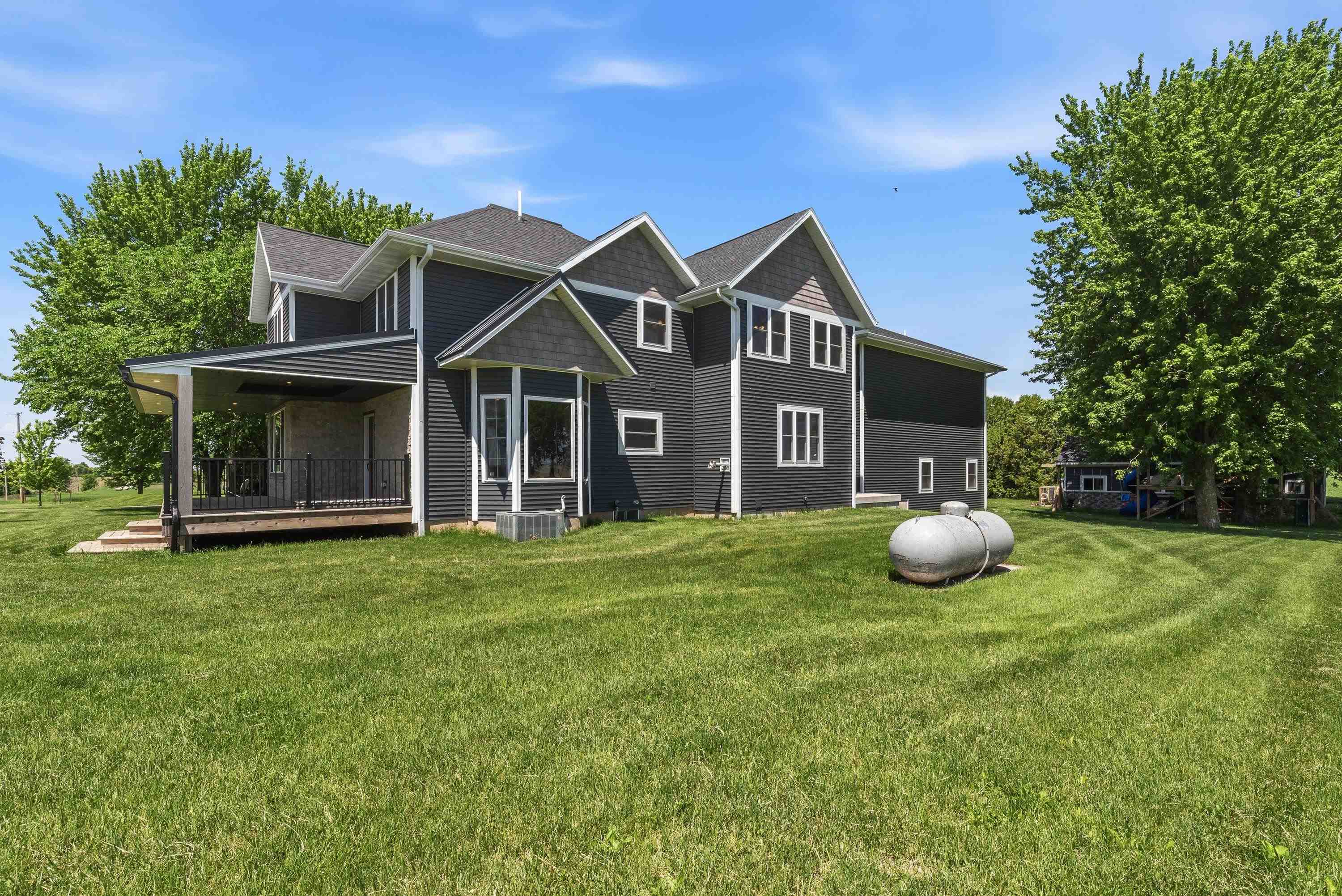 W9020 Breezy Point Road Beaver Dam, WI 53916 - Photo 4 of 63