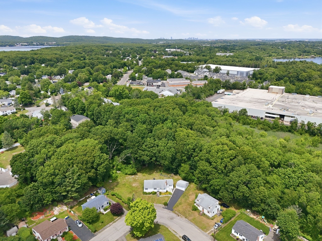 16 Gloria Road Randolph, MA 02368 - Photo 28 of 31