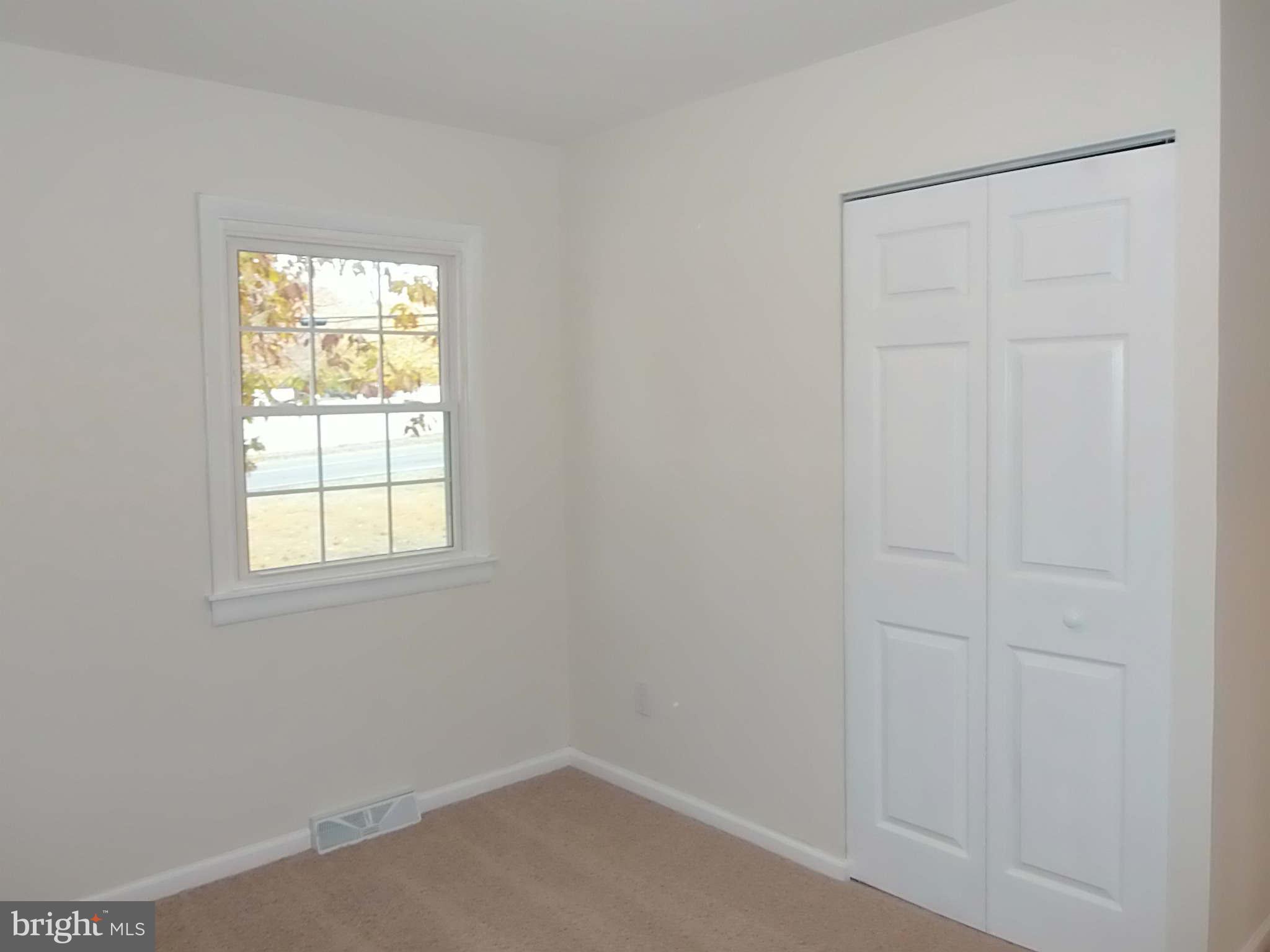 135 Magothy Beach Road Pasadena, MD 21122 - Photo 16 of 30 Bedroom (Master)