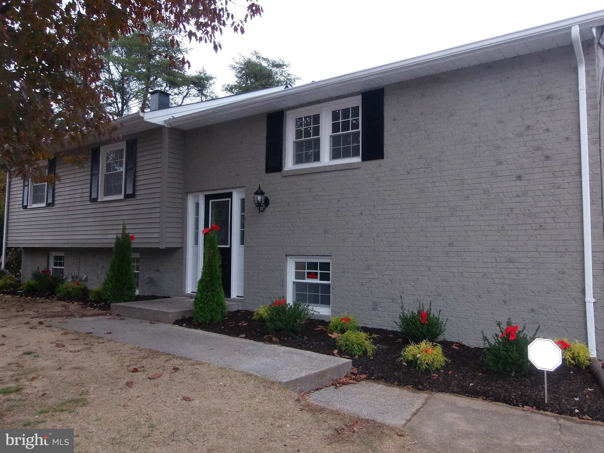 135 Magothy Beach Road Pasadena, MD 21122 - Photo 22 of 30 Exterior (Front)
