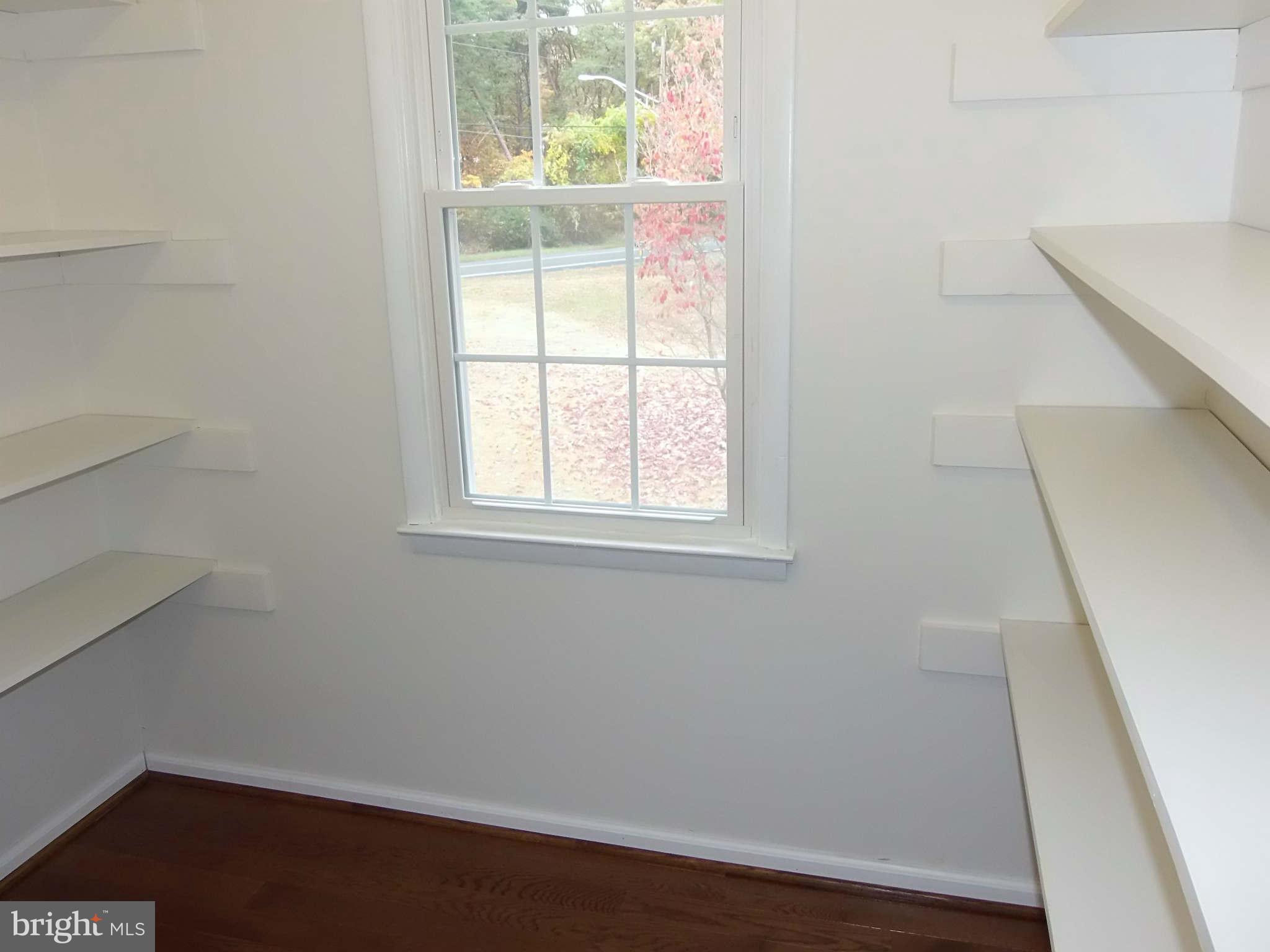 135 Magothy Beach Road Pasadena, MD 21122 - Photo 6 of 30 Kitchen
