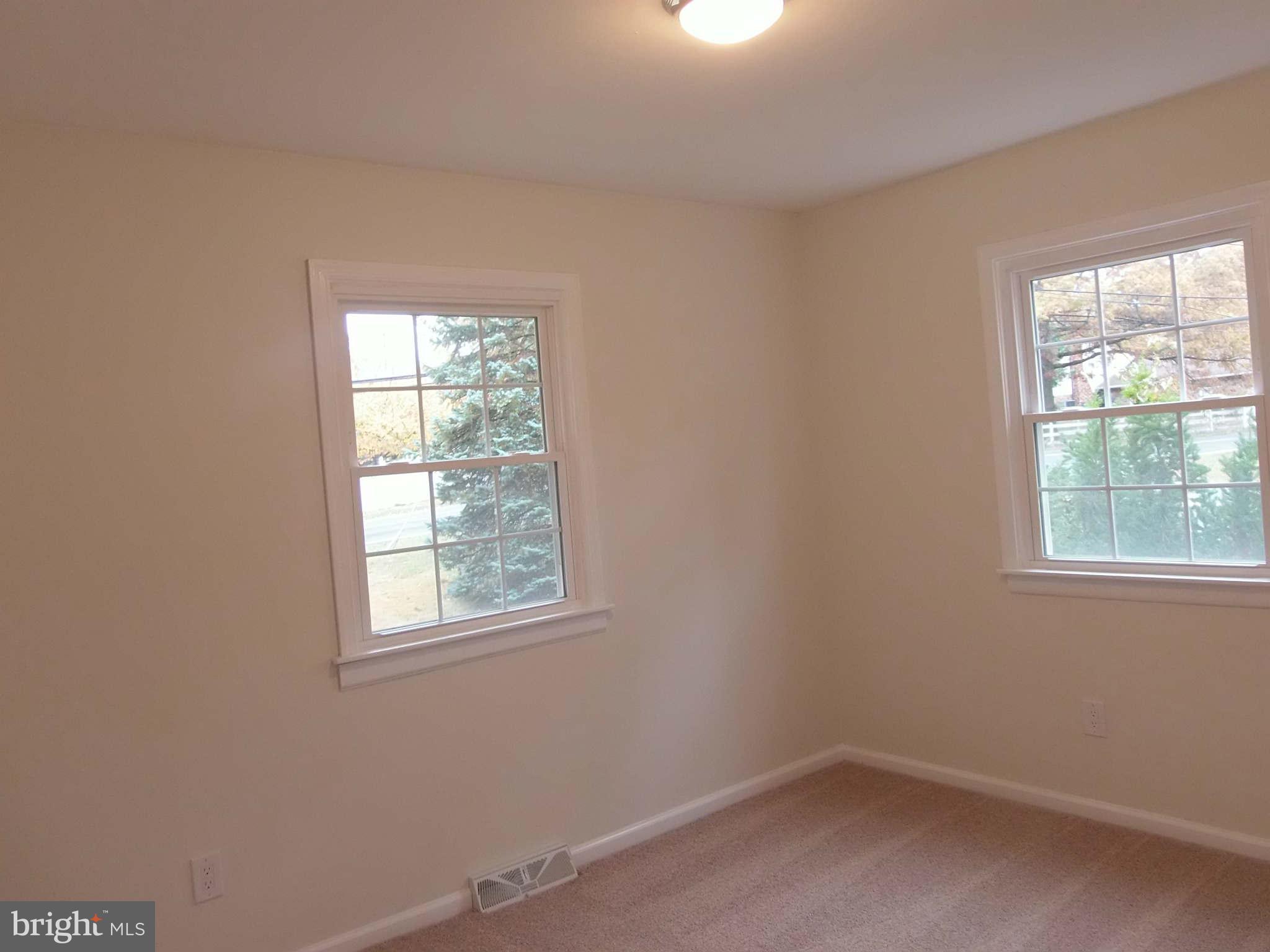 135 Magothy Beach Road Pasadena, MD 21122 - Photo 9 of 30 Bedroom
