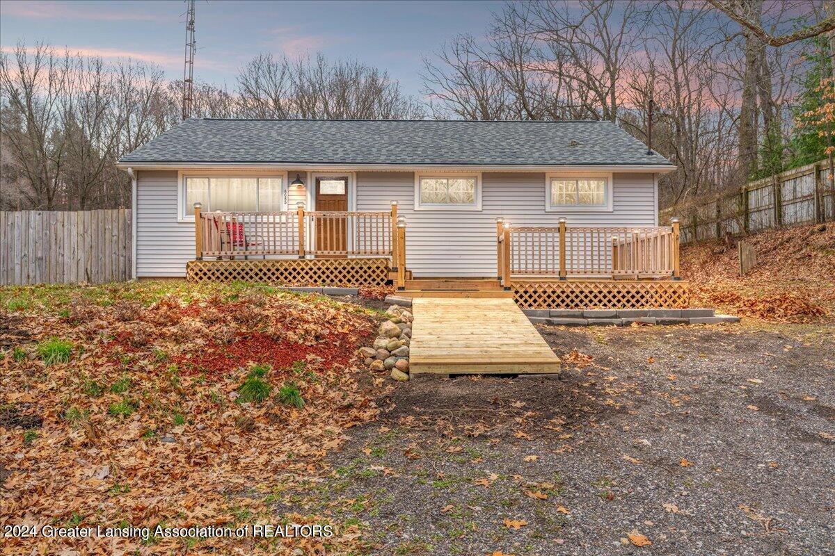 8685 Abbey Road Jackson, MI 49201 - Photo 1 of 32 03-Media Jett-13