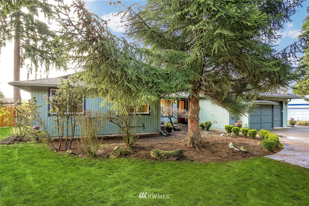 9054 Avondale Road Northeast Redmond, WA 98052 - Photo 3 of 25 Gallery Image 3