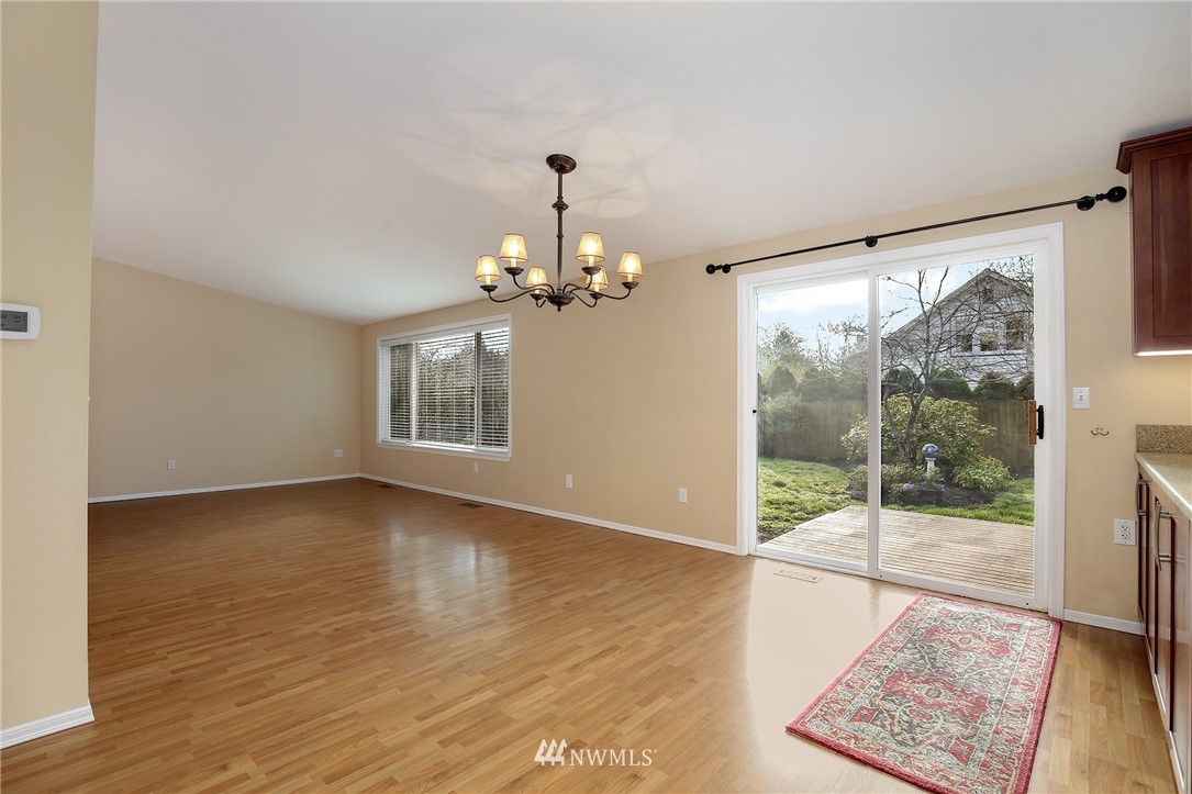 9054 Avondale Road Northeast Redmond, WA 98052 - Photo 8 of 25 Gallery Image 8