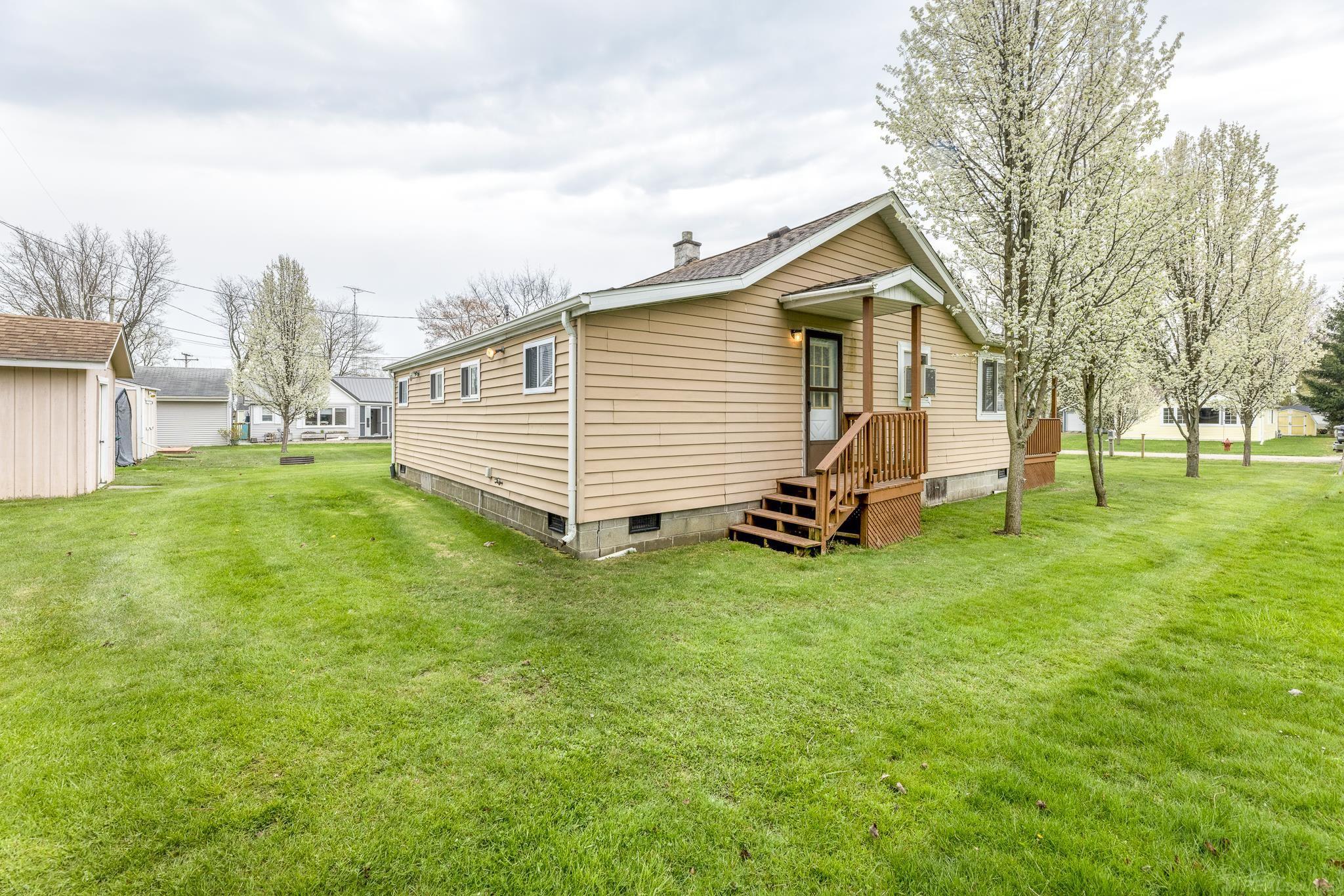 7451 Maplewood Road Lexington, MI 48450 - Photo 10 of 29 50140977-29a7d6f1-9358-4e27-a3bc-1861623c1e65.JPG