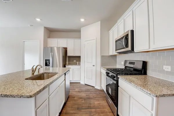 $1,900 | 20717 Akinosho Lane, Manor, TX 78653