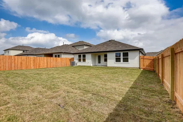 $1,900 | 20717 Akinosho Lane, Manor, TX 78653