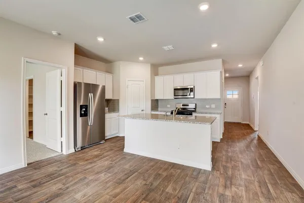 $1,900 | 20717 Akinosho Lane, Manor, TX 78653