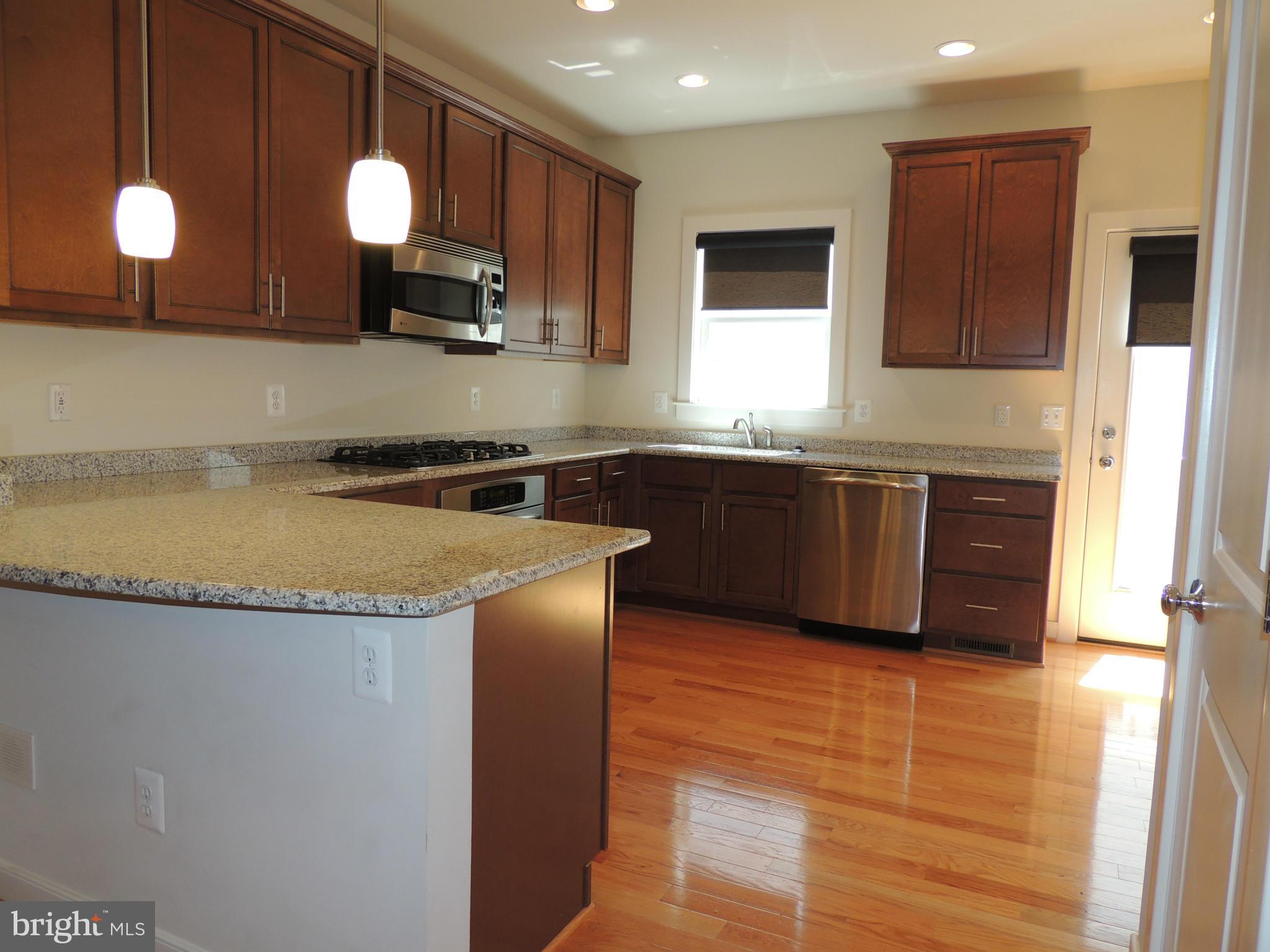 4159 Rush Street Fairfax, VA 22033 - Photo 4 of 19 Kitchen