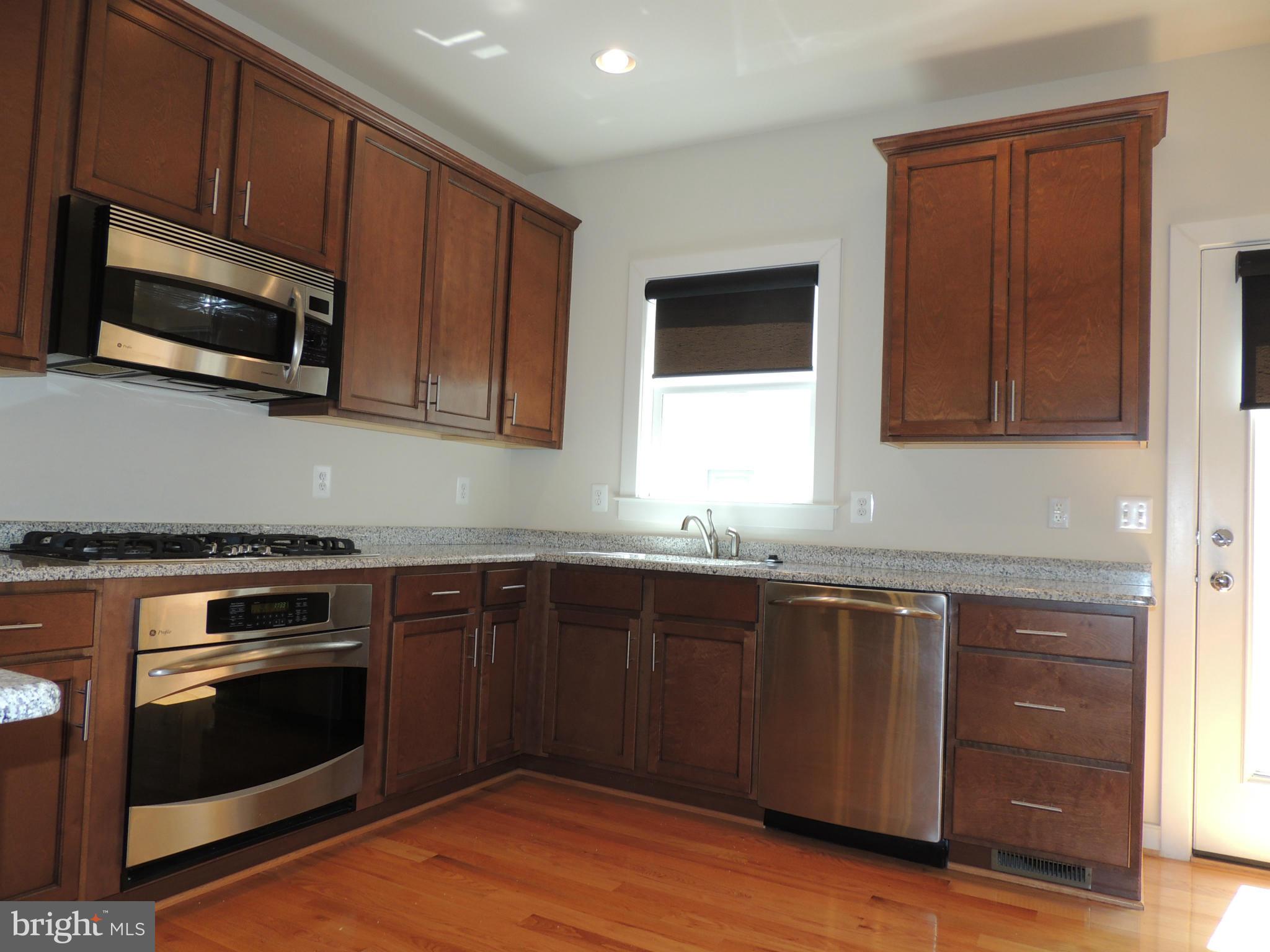 4159 Rush Street Fairfax, VA 22033 - Photo 6 of 19 Kitchen