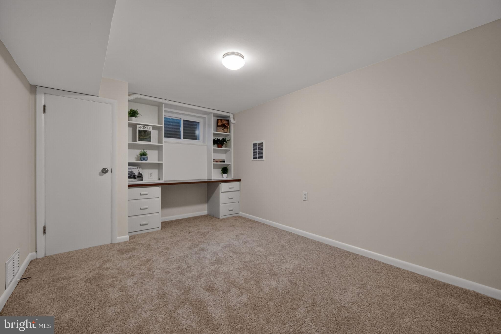 109 Bluff Terrace Silver Spring, MD 20902 - Photo 37 of 64 Home office