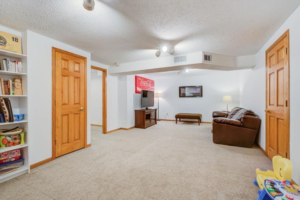 2071 Melody Hill Road Chanhassen, MN 55331 - Photo 27 of 31