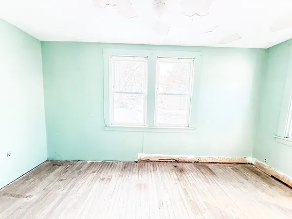 $450,000 | 6 Gillespie Road, Charlton, MA 01507