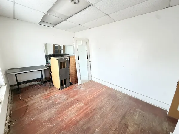 $450,000 | 6 Gillespie Road, Charlton, MA 01507