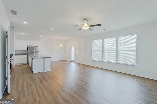 $2,145 | 111 English Oak Lane, Warner Robins, GA 31093